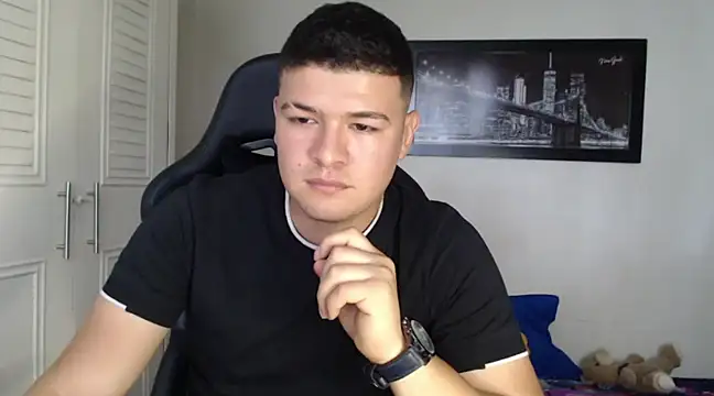 Plug Control online show from December 30, 2024, 7:42 pm