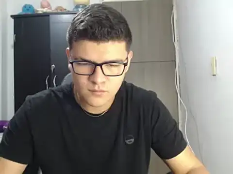 Plug Control online show from February 28, 2025, 2:31 pm