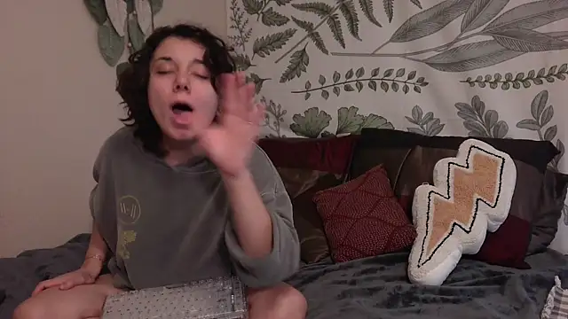 Snapshot of punkpuppy_ chatting on December 28, 2024, 10:13 pm punkpuppy online show from December 28, 2024, 10:13 pm