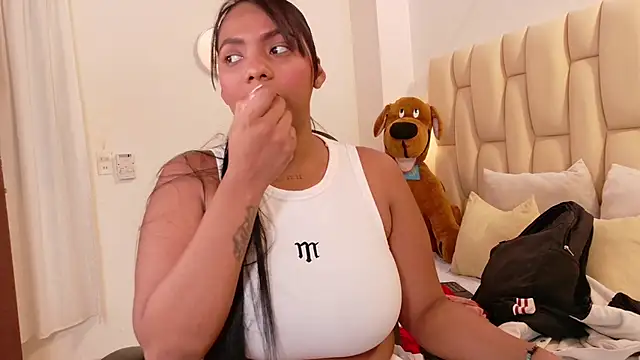 Snapshot of lia_mariana chatting on September 22, 2025, 2:35 am lia mariana online show from September 22, 2025, 2:35 am