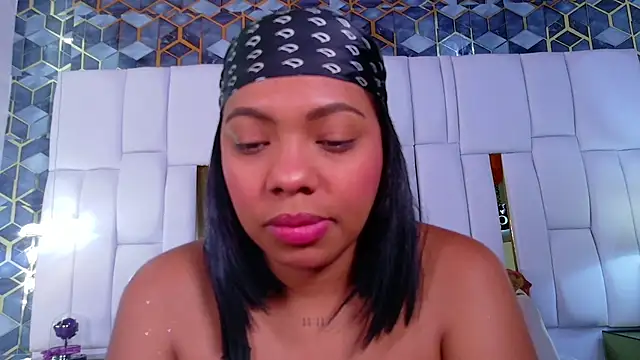 Snapshot of lia_mariana chatting on October 10, 2025, 12:37 pm lia mariana online show from October 10, 2025, 12:37 pm