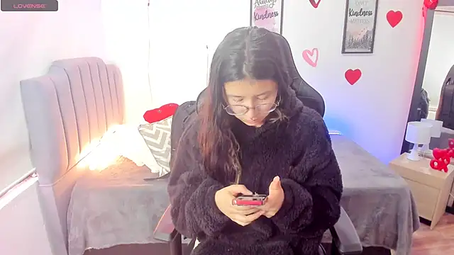 Amy joones online show from February 20, 2025, 1:30 pm