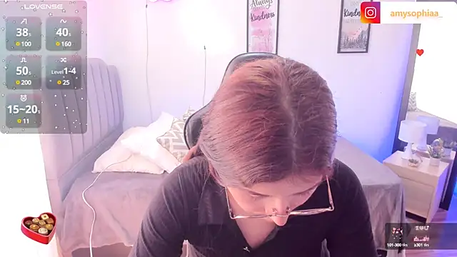 Amy joones online show from March 6, 2025, 4:38 pm