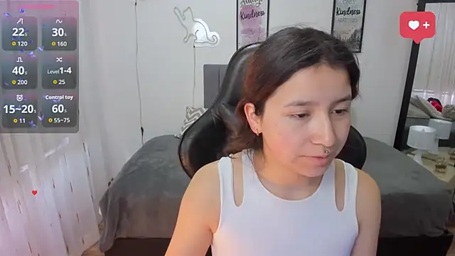 Amy joones online show from October 15, 2025, 12:38 pm