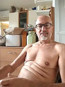 MadProfessor online show from October 28, 2025, 6:50 am