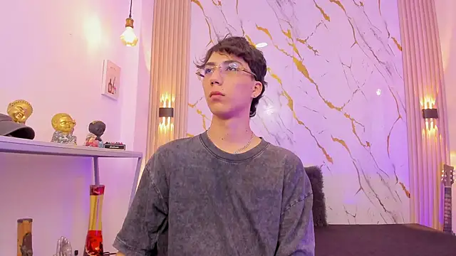 Nikolay Gregori online show from April 8, 2026, 4:12 am