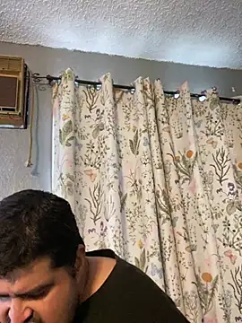 Miguel16i online show from March 12, 2025, 5:07 pm