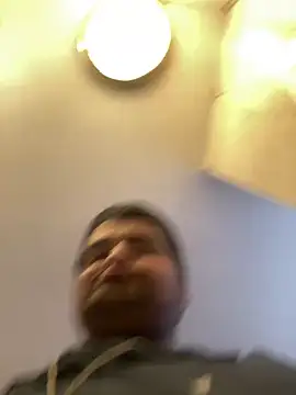 Miguel16i online show from March 19, 2025, 7:27 pm