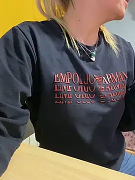 Snapshot of ToAnWTW chatting on March 14, 2025, 9:32 pm ToAnWTW online show from March 14, 2025, 9:32 pm