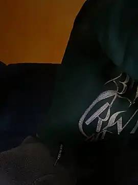 Snapshot of ToAnWTW chatting on October 31, 2025, 10:33 pm ToAnWTW online show from October 31, 2025, 10:33 pm