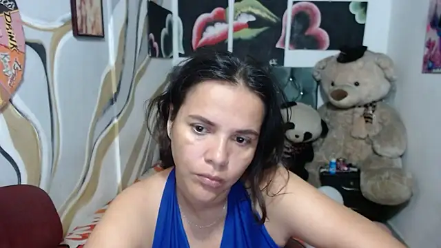 Snapshot of manzanahot9 chatting on February 19, 2026, 2:13 pm manzanahot9 online show from February 19, 2026, 2:13 pm