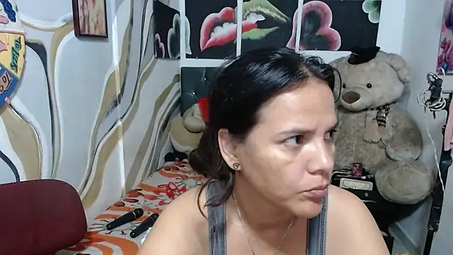 Snapshot of manzanahot9 chatting on February 27, 2026, 1:55 pm manzanahot9 online show from February 27, 2026, 1:55 pm