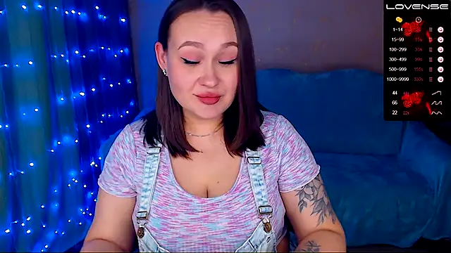 Snapshot of Cutie-Melanie chatting on March 2, 2025, 4:32 pm Cutie-Melanie online show from March 2, 2025, 4:32 pm