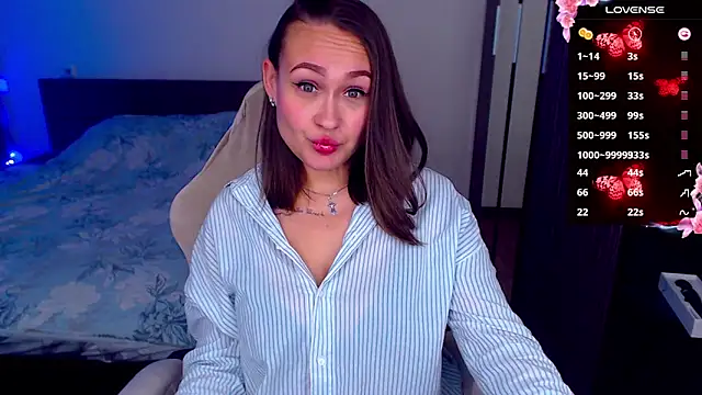Snapshot of Cutie-Melanie chatting on October 14, 2025, 11:05 pm Cutie-Melanie online show from October 14, 2025, 11:05 pm