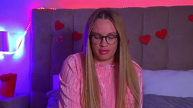 MariaNeumann online show from February 14, 2025, 6:51 pm