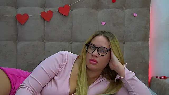 MariaNeumann online show from February 16, 2025, 4:09 am