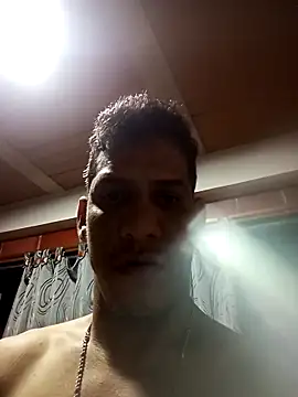 Snapshot of Elvergon3456 chatting on October 10, 2025, 4:33 am Elvergon3456 online show from October 10, 2025, 4:33 am