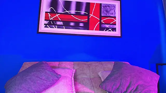 liccy hall online show from November 24, 2025, 11:43 am