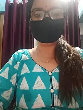 Snapshot of Aishwaryaa_69 chatting on October 1, 2025, 10:10 am Aishwaryaa 69 online show from October 1, 2025, 10:10 am