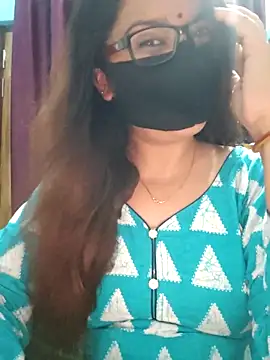Snapshot of Aishwaryaa_69 chatting on October 4, 2025, 3:48 am Aishwaryaa 69 online show from October 4, 2025, 3:48 am