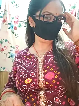 Snapshot of Aishwaryaa_69 chatting on October 14, 2025, 3:57 pm Aishwaryaa 69 online show from October 14, 2025, 3:57 pm