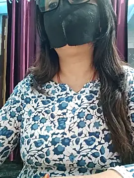 Aishwaryaa 69 online show from December 16, 2025, 6:18 am