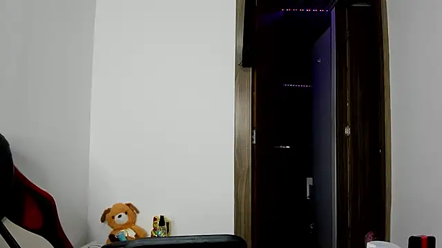 Sweet-Suck69 online show from February 26, 2025, 8:15 am