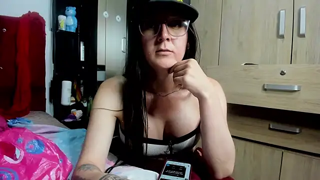 Sweet-Suck69 online show from September 15, 2025, 11:05 pm