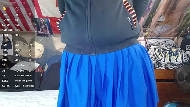 Snapshot of cosmicjones chatting on November 4, 2025, 12:37 pm cosmicjones online show from November 4, 2025, 12:37 pm