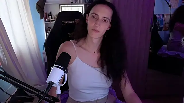 MemiKouki online show from February 11, 2026, 4:34 pm