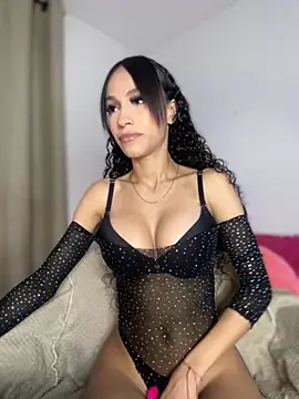 Miaa love6969 online show from November 9, 2025, 12:31 am