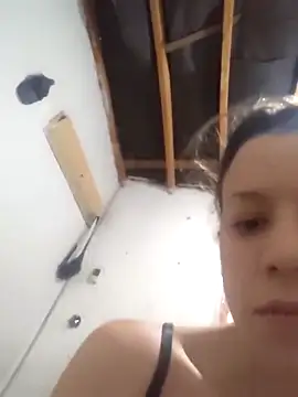 martinasool online show from October 29, 2025, 2:52 pm