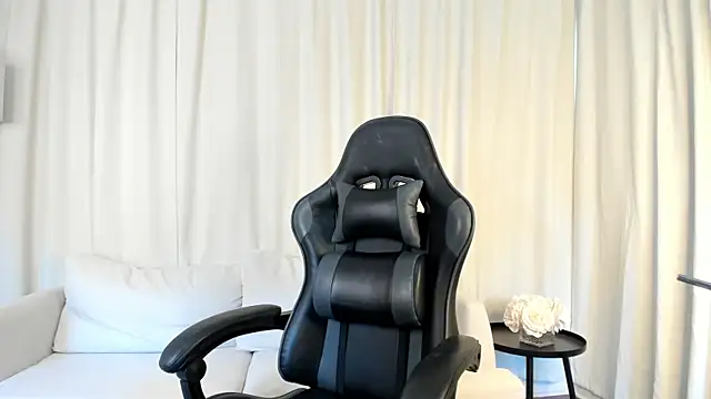 SaraDesirexo online show from March 13, 2026, 12:23 pm