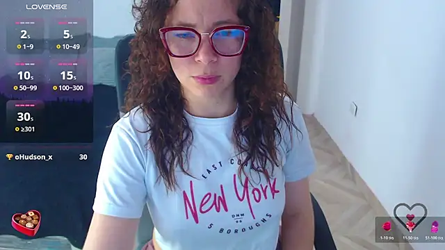 SharonR1 online show from May 23, 2026, 11:42 pm