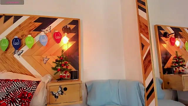 Snapshot of Kathaleiya_Ozz chatting on December 2, 2025, 8:37 pm Kathaleiya Ozz online show from December 2, 2025, 8:37 pm