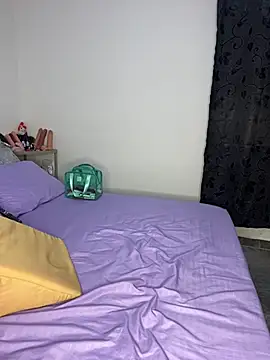 Snapshot of Abusive_cousin chatting on March 22, 2025, 9:45 am Abusive cousin online show from March 22, 2025, 9:45 am