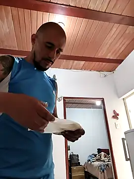 fire menxxx001 online show from January 6, 2026, 6:11 pm