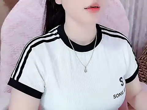  Lygn   online show from September 17, 2025, 3:52 am