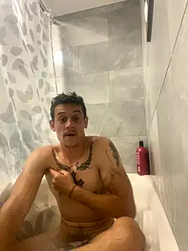 pablo200105 online show from September 12, 2025, 3:28 am