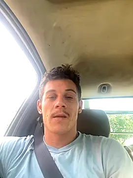 pablo200105 online show from September 13, 2025, 9:36 pm