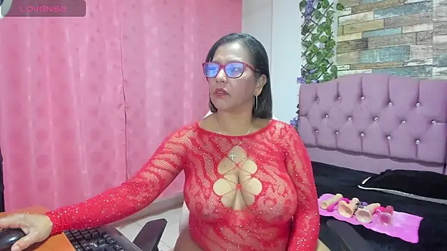 elizabeth mature23 online show from December 24, 2024, 1:28 pm