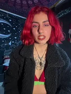 Snapshot of _Artemisa_X chatting on December 9, 2024, 12:45 am  Artemisa X online show from December 9, 2024, 12:45 am