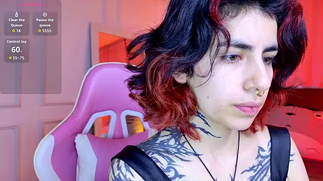 Snapshot of _Artemisa_X chatting on October 3, 2025, 1:30 pm  Artemisa X online show from October 3, 2025, 1:30 pm