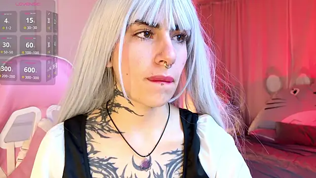 Snapshot of _Artemisa_X chatting on October 14, 2025, 1:12 pm  Artemisa X online show from October 14, 2025, 1:12 pm