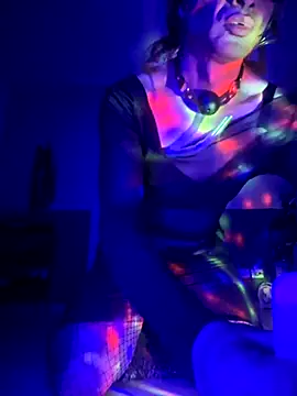 kandyloves online show from October 31, 2025, 7:09 am