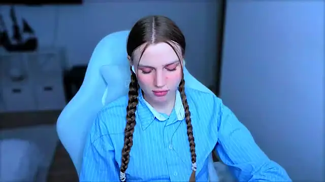 StellaLawless online show from March 24, 2026, 12:21 pm