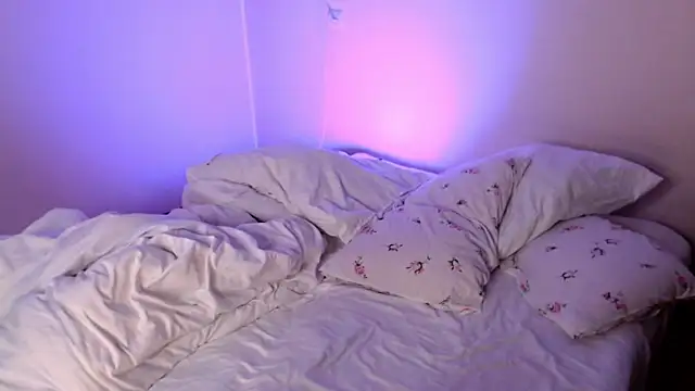 KatieMelone online show from September 30, 2025, 2:27 am