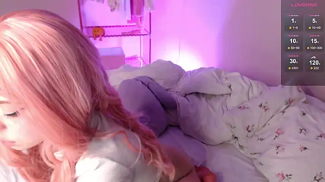 KatieMelone online show from October 28, 2025, 12:03 am