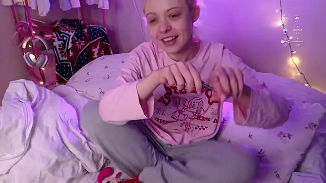 KatieMelone online show from January 18, 2026, 7:06 pm