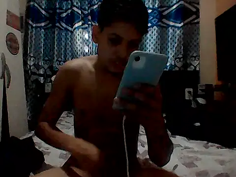 Snapshot of matheuszk_007 chatting on February 19, 2025, 7:16 pm matheuszk 007 online show from February 19, 2025, 7:16 pm